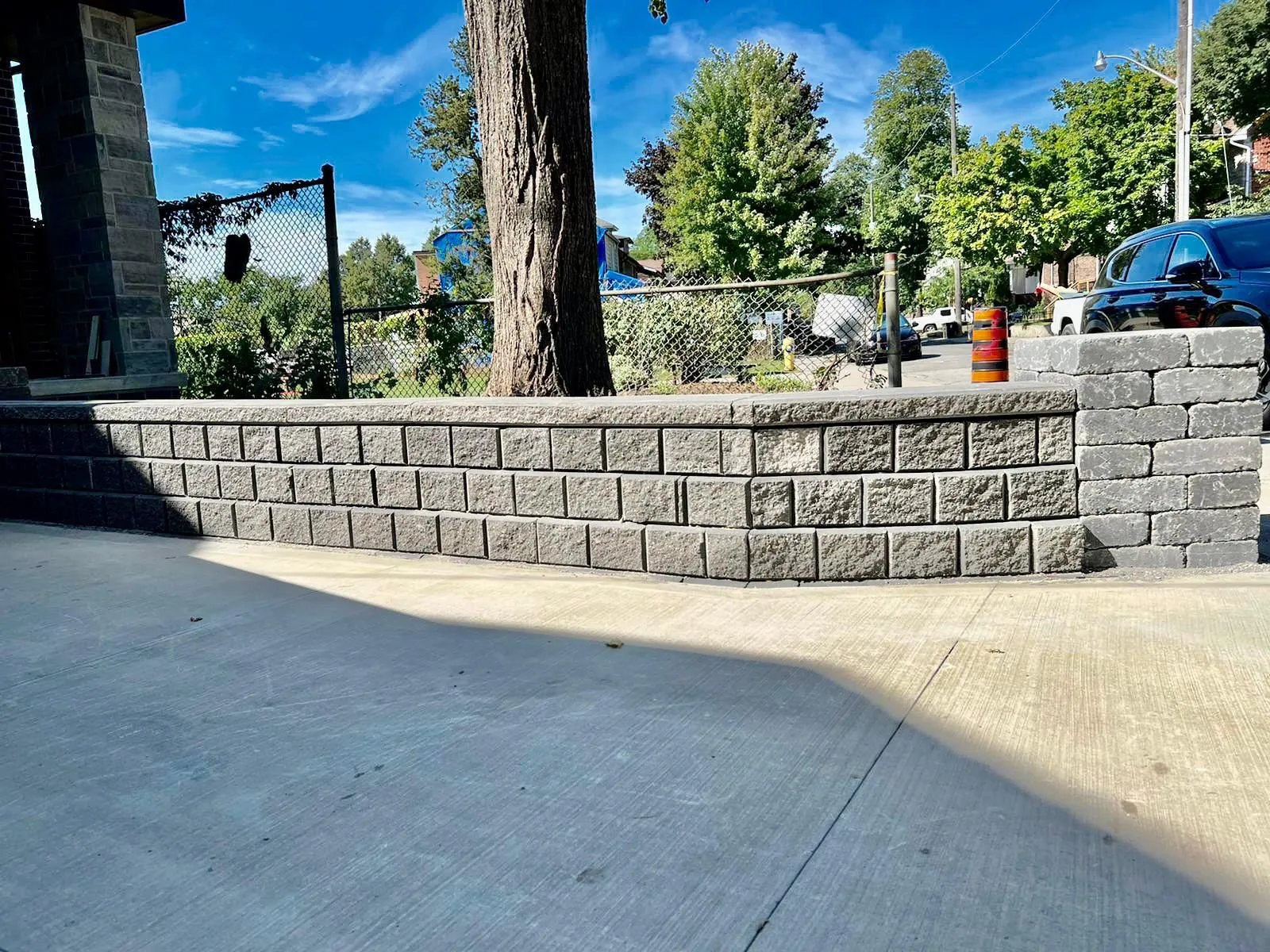 Interlocking Pavers & Retaining Walls  